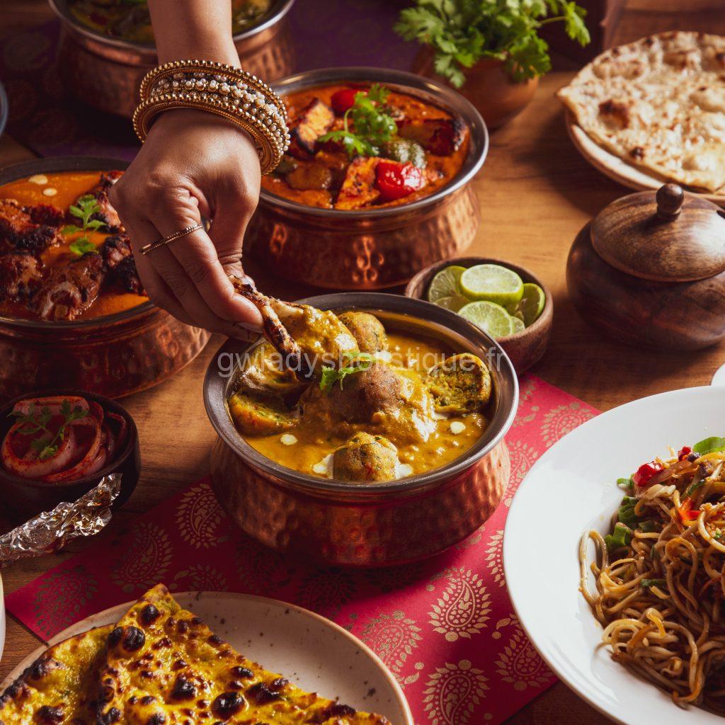 La cuisine indienne est variée et colorée.